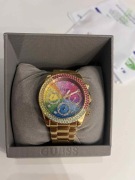 ZEGAREK GUESS – ZŁOTY UNISEX Z TĘCZOWĄ TARCZĄ 