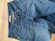 Jeansy Levi’s 26/32 bardzo dobry stan jak nowe