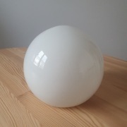 Biały szklany klosz do plafonu kuchennego/lampy PRL