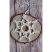 Gwiazda z makramy rękodzieło 