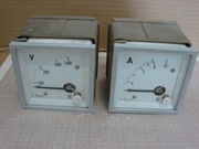 dwa wskażniki pomiarowe - woltomierz i amperomierz 