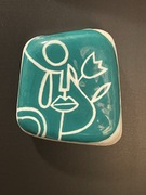 Magnes z kamienia naturalnego z recznie wykonanym rysunkiem