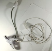 Lampka biurkowa E27 na  żarówki wkręcane z klipsem