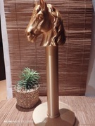 Stojak na ręcznik papierowy lub papier toaletowy kon