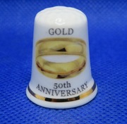 Naparstek Kolekcjonerski Porcelanowy Złote Gody 