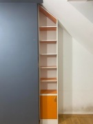 Pomarańczowa szafka z IKEI