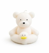 Świeca z wosku sojowego miś w kole ratunkowym