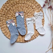 Podkolanówki białe szare z kokardkami 19 20 21 skarpetki długie