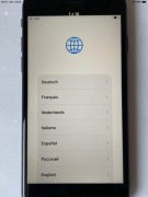 iPhone SE czarny 64GB etui.