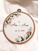 Haftowany tamborek prezent pamiątka ślubu dla Pary Młodej handmade