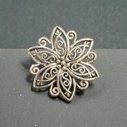 Magnes do igieł, haftu, needle minder, rękodzieło, haft krzyżykowy i płaski