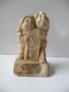 FIGURKA KOBIETA I MĘŻCZYZNA Z ZEGAREM 1972 R.