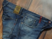 REPLAY BLUE JEANS- SLIM- RURKI- DESTROYED- VINTAGE- pas 89 cm