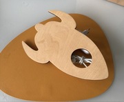 Drewniana lampka nocna Rakieta