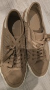 Sneakersy  bezowa zara