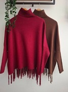 Golf z frędzlami na dole bordo