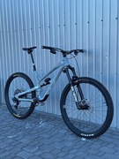 rower karbonowy YT JEFFSY UNCAGED 6 Carbon RockShox Ultimate Flight Attenda