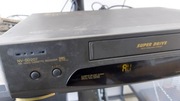 Magnetowid VHS PANASONIC NV-SD207EE włącza się