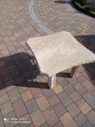 Stolik kawowy z płyty marmurowej 