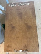 Tablica drewniana plan stołów na wesele