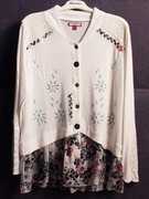 Joe Browns**Śliczna Bluzka Ecru zapinana z Baskinką**Wiskoza**44/46