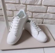 Białe buty sportowe damskie sznurowane rozm 39 wygodne 