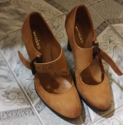 Półbuty z klamr, czółenka skórzane z Wojas roz. 37