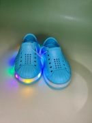 Buty dziecięce LED wodoodporne szybkoschnące 145MM