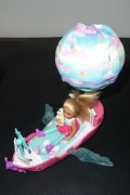 Barbie, Chelsea i Magiczna łódka, zestaw z lalką. Statek-balon.