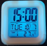 Zegar budzik świecący cyfrowy LCD termometr podświetlany RGB