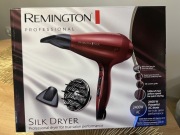 Suszarka do włosów Remington Silk AC9096 silnik AC 2400W funkcja jonizacji