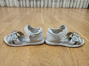 Sandały dziewczęce roz. 28