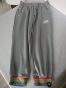 Nike młodzieżowe spodnie dresowe r 146-158