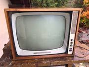 Stary telewizor Stadion 4