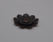 Kadzielnica w kształcie lotosu mała 4,5 x 4,5 cm