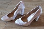 Buty na obcasie rozmiar 38 