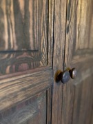 Drewniana szafa - lite drewno, ręczna manufaktura