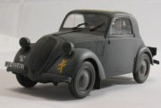 1/35 samochód sztabowy Simca, Tamiya