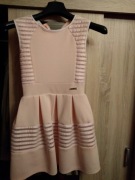 Elegancka różowa sukienka 