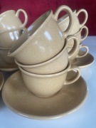 Filiżanki z podstawkami piaskowiec „Bolesławiec”