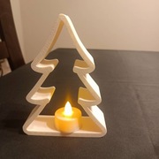 Choinka świąteczna z miejscem na lampke