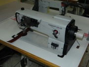 Płaska maszyna do szycia DURKOPP ADLER 367-170010 potrójnym trans. stopkow
