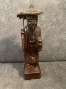 Figurka drewno egzotyczne. Chińczyk 