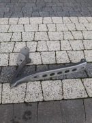 AUDI A8 D4 ZAWIAS MASKI LEWY 4H0823301L