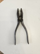 Brytyjskie Szczypce datowane 1943r /|\