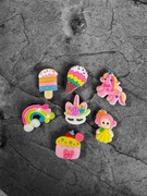 Przypinki do butów ( na przykład Crocs )