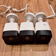 3X Hikvision DS-2CD1043G0-I Kamery IP