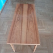 Ława  PRL rozkładana na stół.