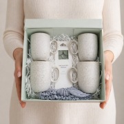 Zestaw prezentowy: 4 kubeczki + podgrzewacze + opaska SPA – szałwiowy box