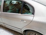 Skoda superb 1 drzwi tylne, części.